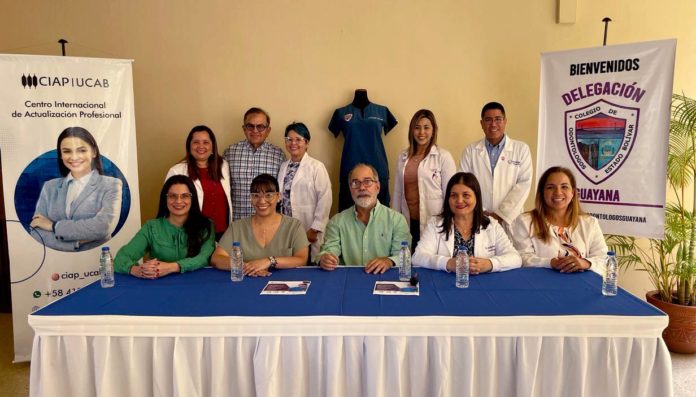 Auxiliar-odontologico-UCAB-01-696×397