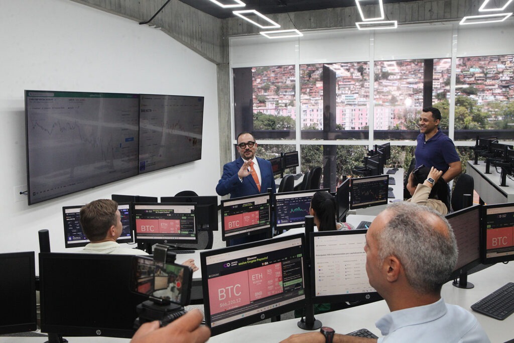 Academia-BTC-UCAB-Inauguracion-Manuel-Sarda-37-1024×683